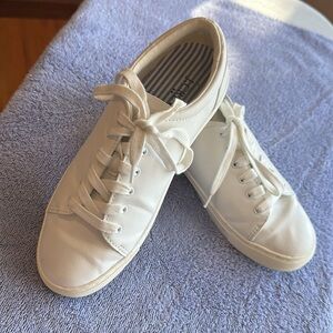 J Crew.  EUC. Like new . Women’s size 8. White Casual/tennis style sneakers.